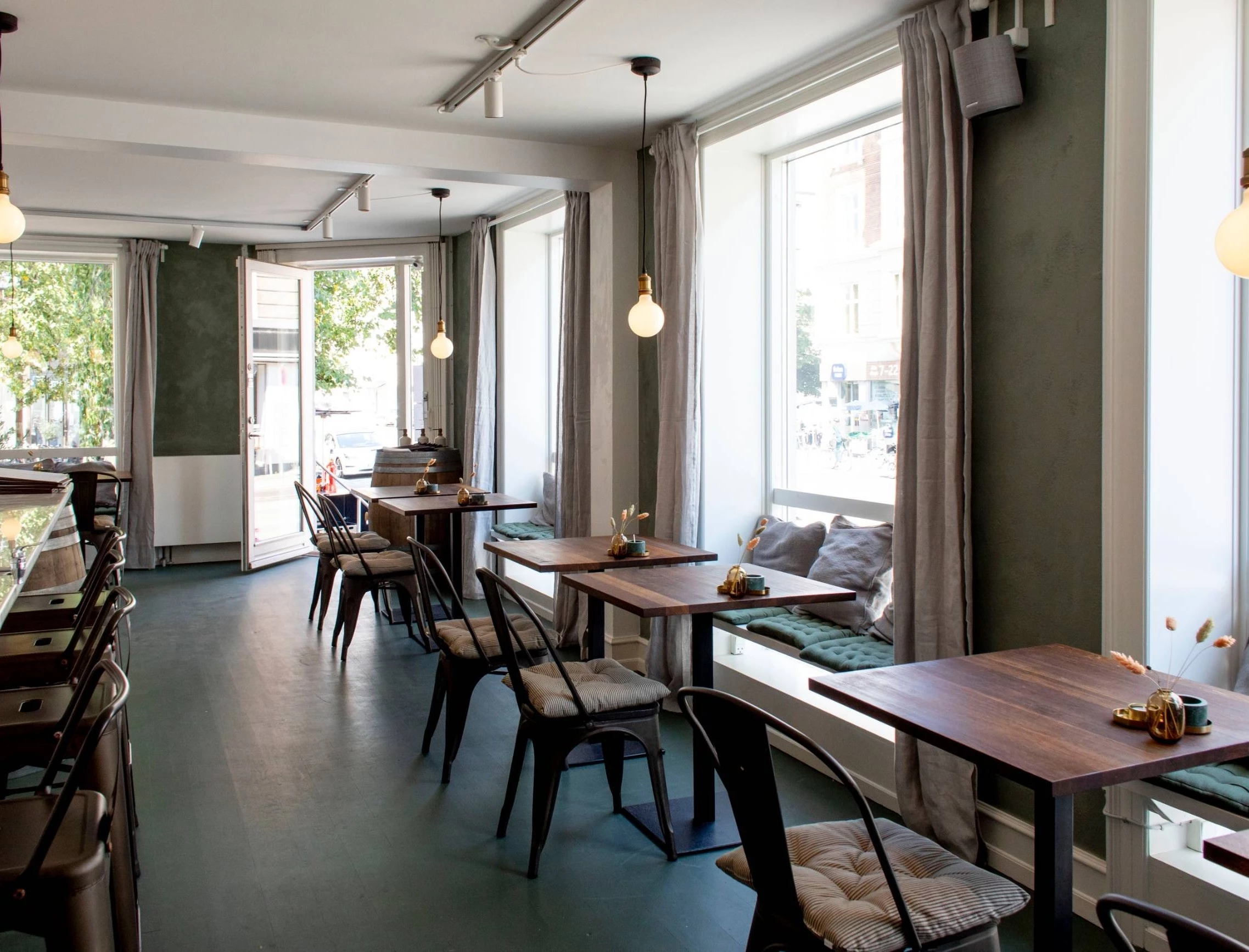 Oluf’s Taverna bringer god kaffe, italienske specialiteter og middelhavsstemning til Østerbro